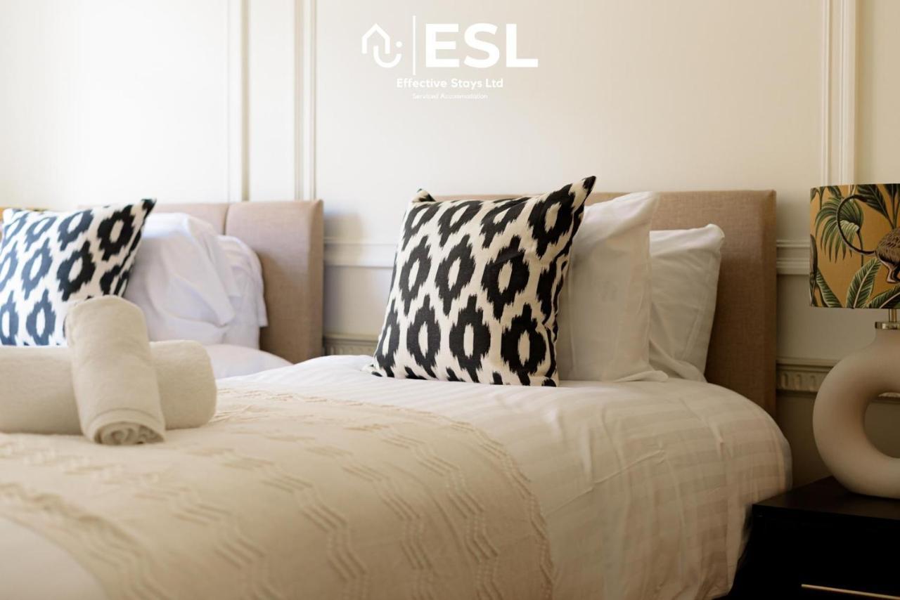 Most Central Luxury Grade 2 Listed Apartment Overlooking Shrewsbury Square - Free Parking Bagian luar foto